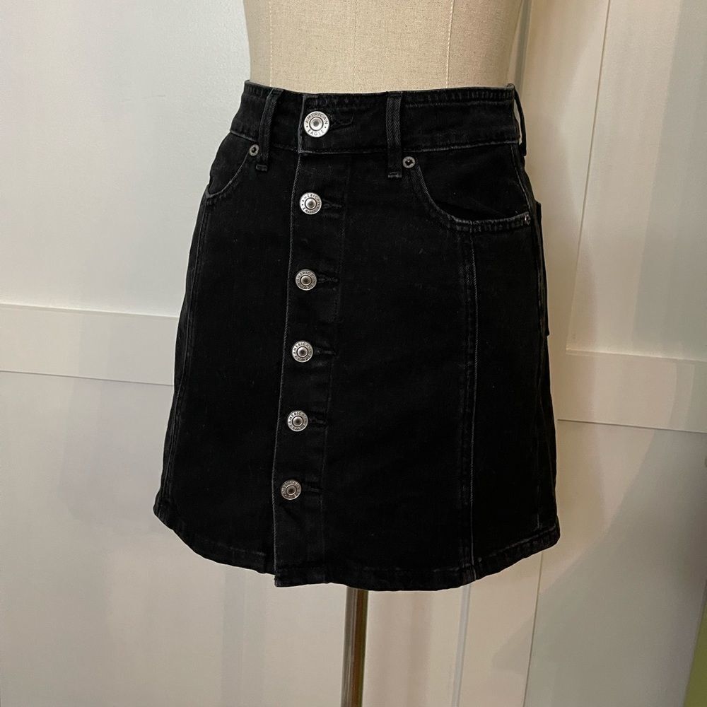 American eagle button up skirt